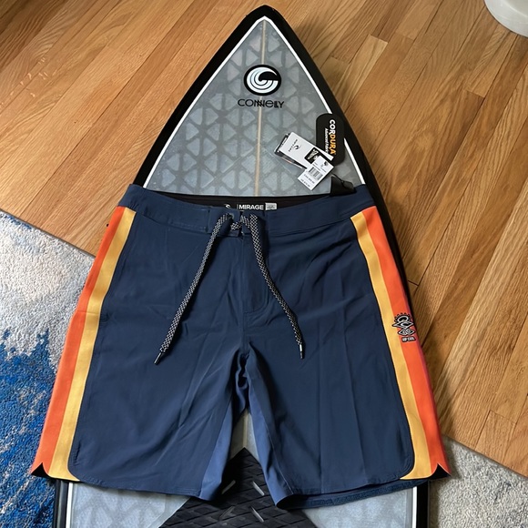Rip Curl swim/board shorts - Picture 2 of 4